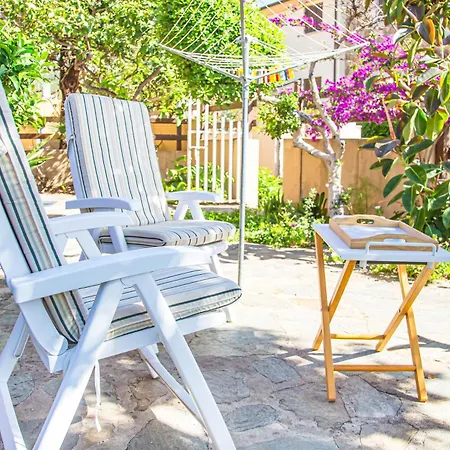 Casa Sinclair, Air-con E Giardino 아파트